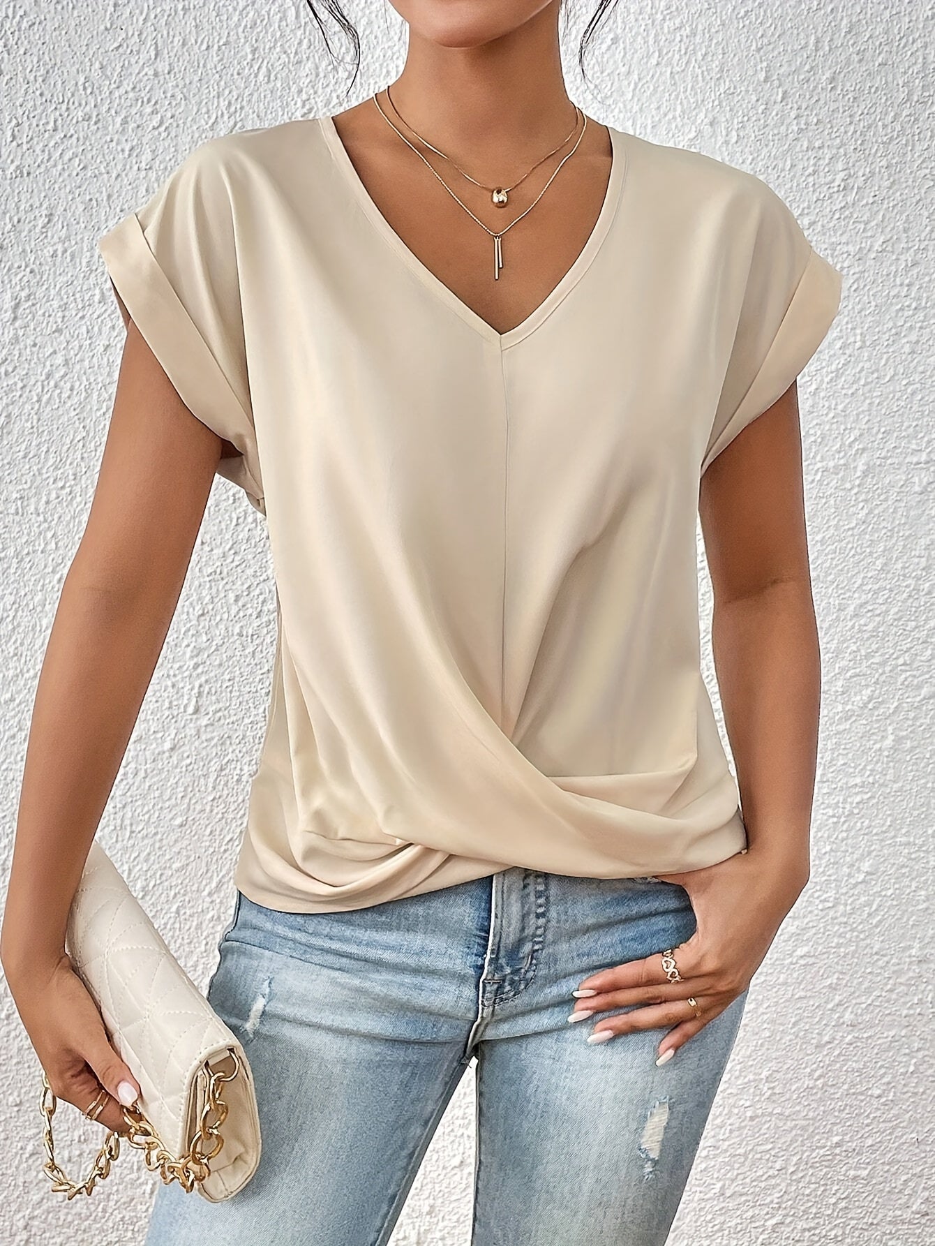 MEIKA™ – Classic Twist Detail V-Neck Top