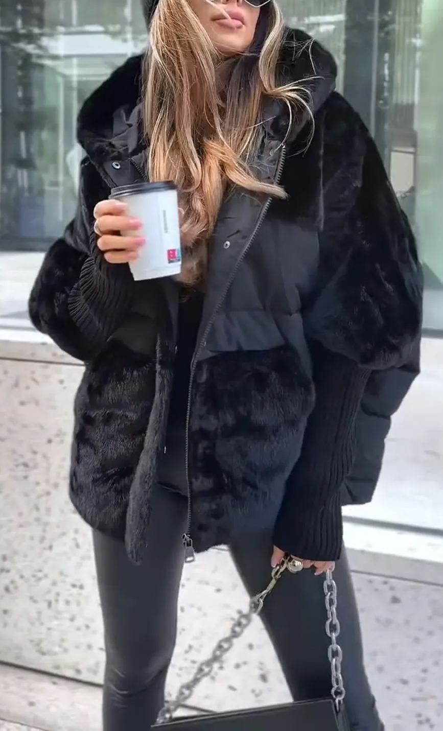 Riley™ - Modern and Luxurious Hooded Bomber Jacket